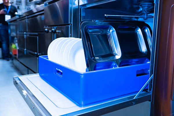 restaurant dish washer